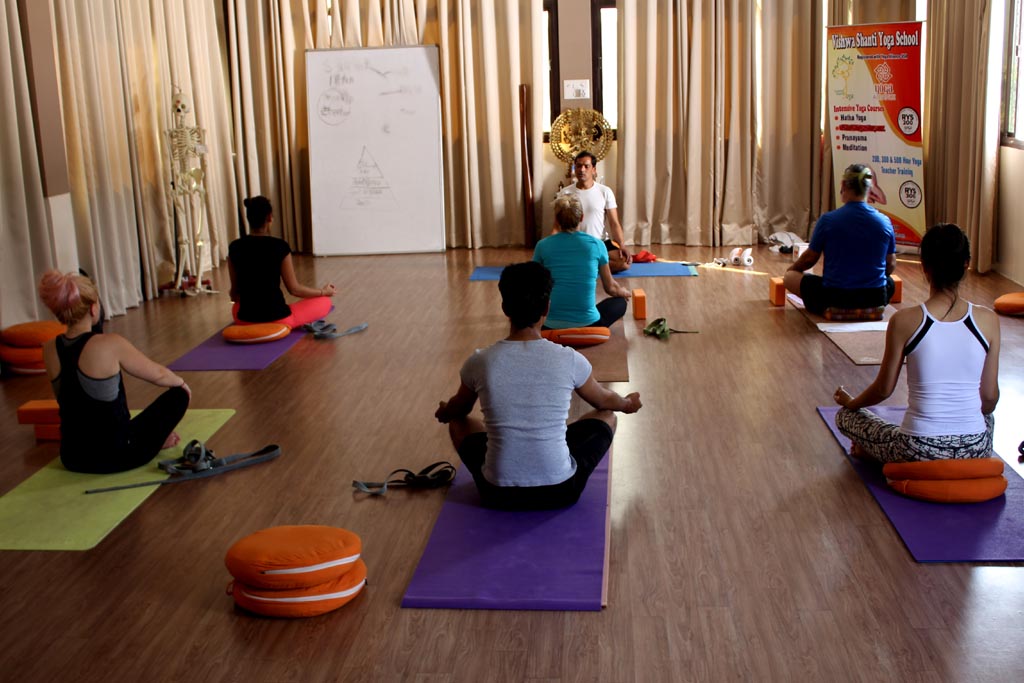Yoga Courses for Beginners in Rishikesh